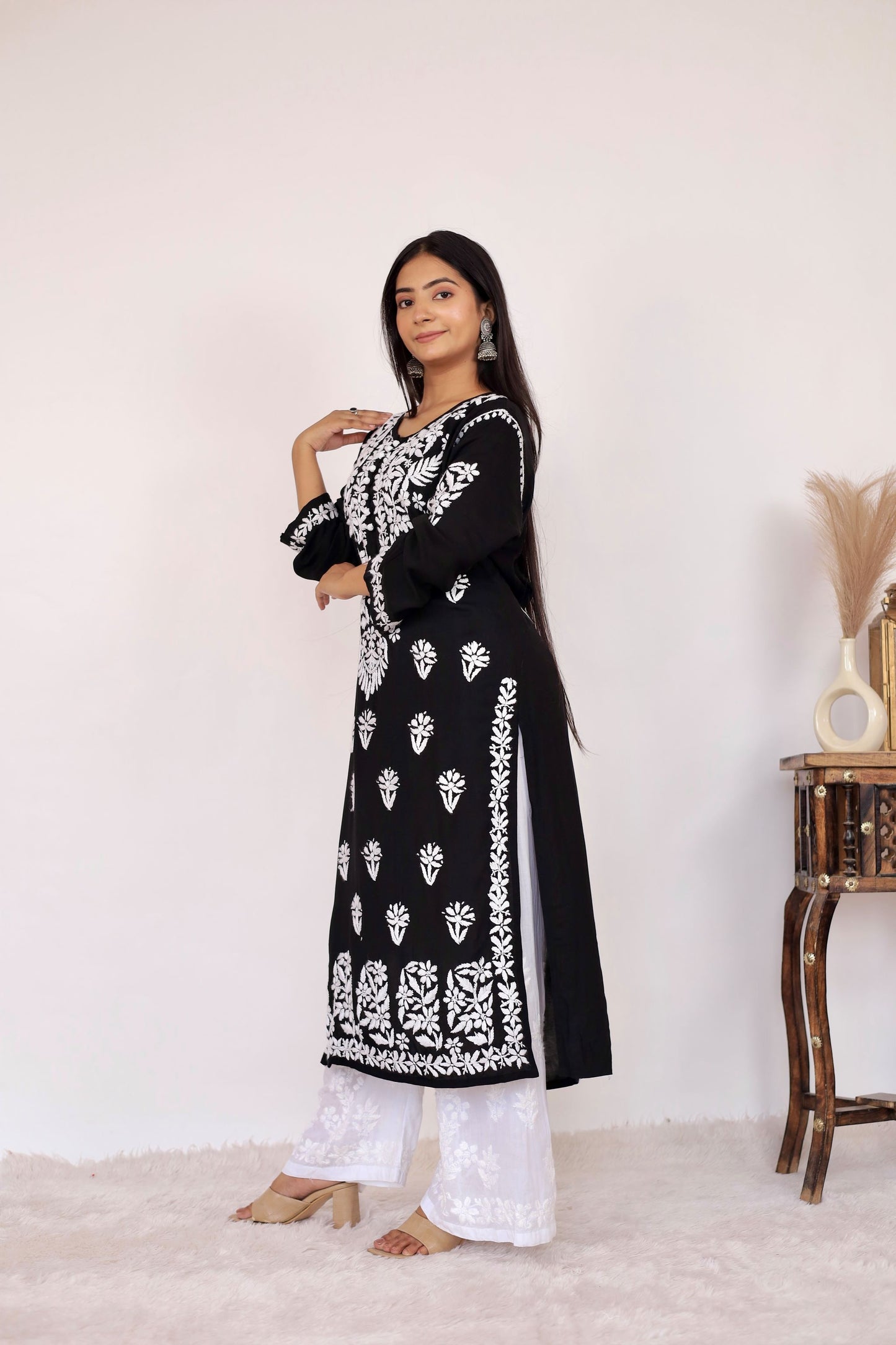 Mahira Modal Long Chikankari Kurti( Black)