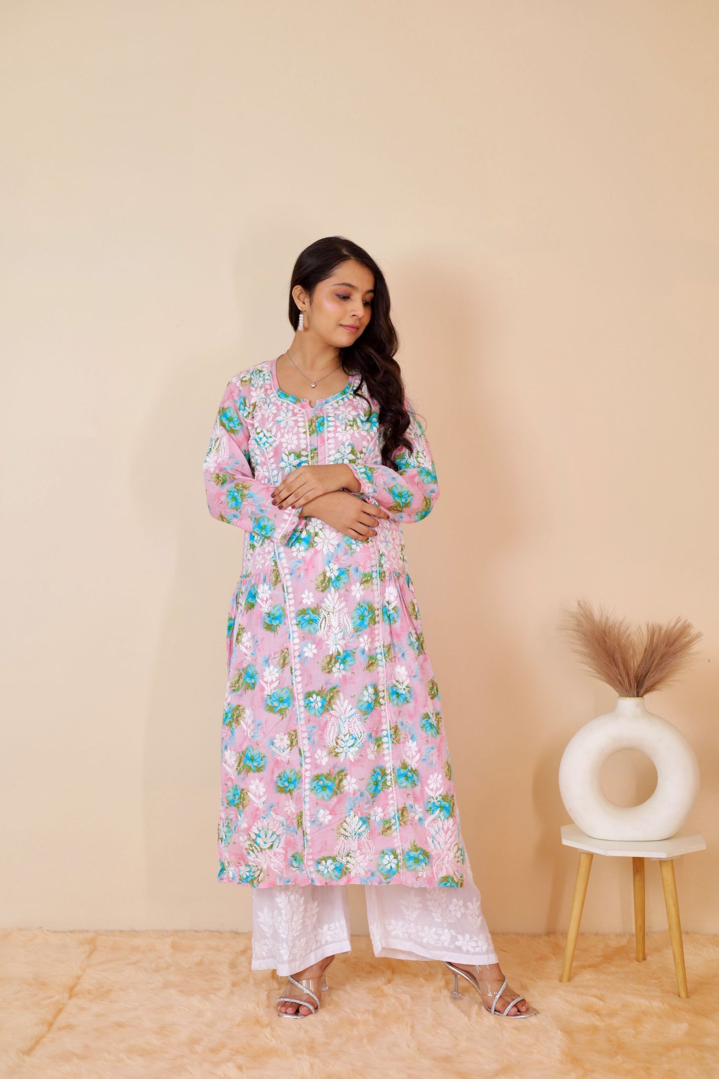 Aleena  Mul cotton Nyra style chikankari kurti (Pink)