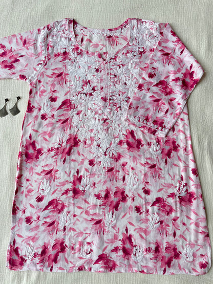 Hania Mul Printed Short chikankari kurta (Pink)